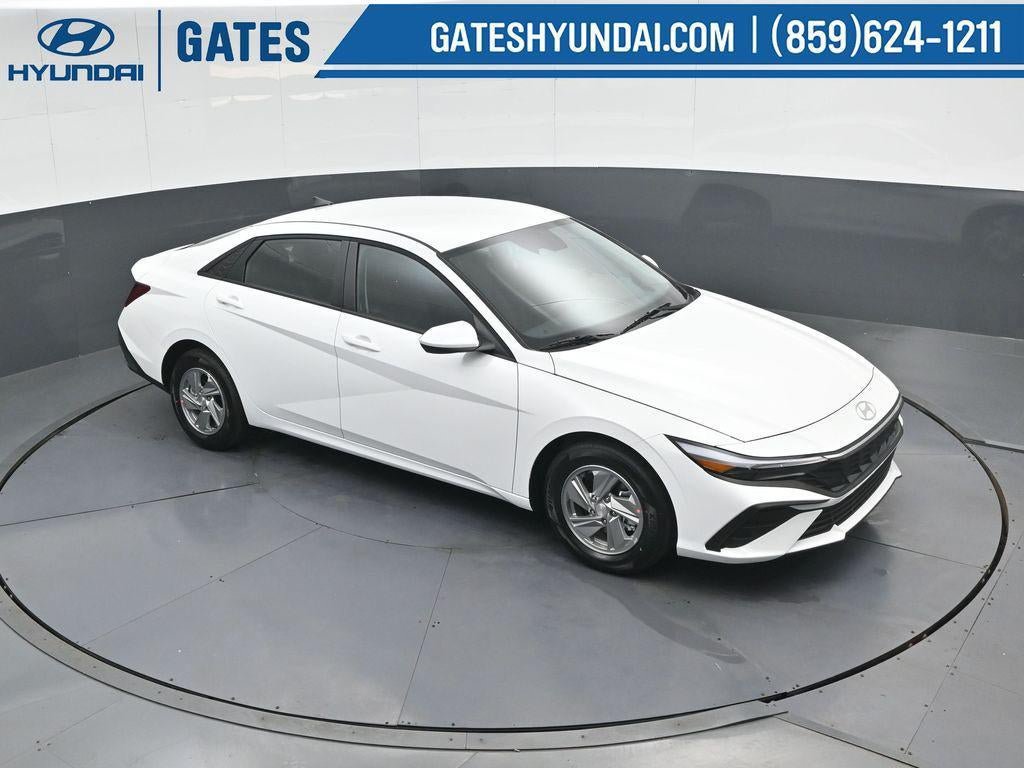 New 2026 Hyundai Elantra SE FWD image 44