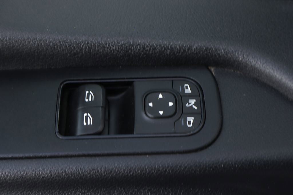 Used 2019 Mercedes-Benz Sprinter 2500 image 21