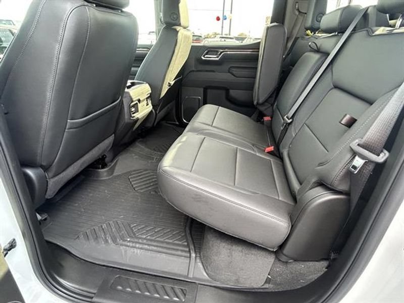 Used 2025 Chevrolet Silverado 1500 LT Trail Boss w/ Convenience Package II AWD/4WD image 30
