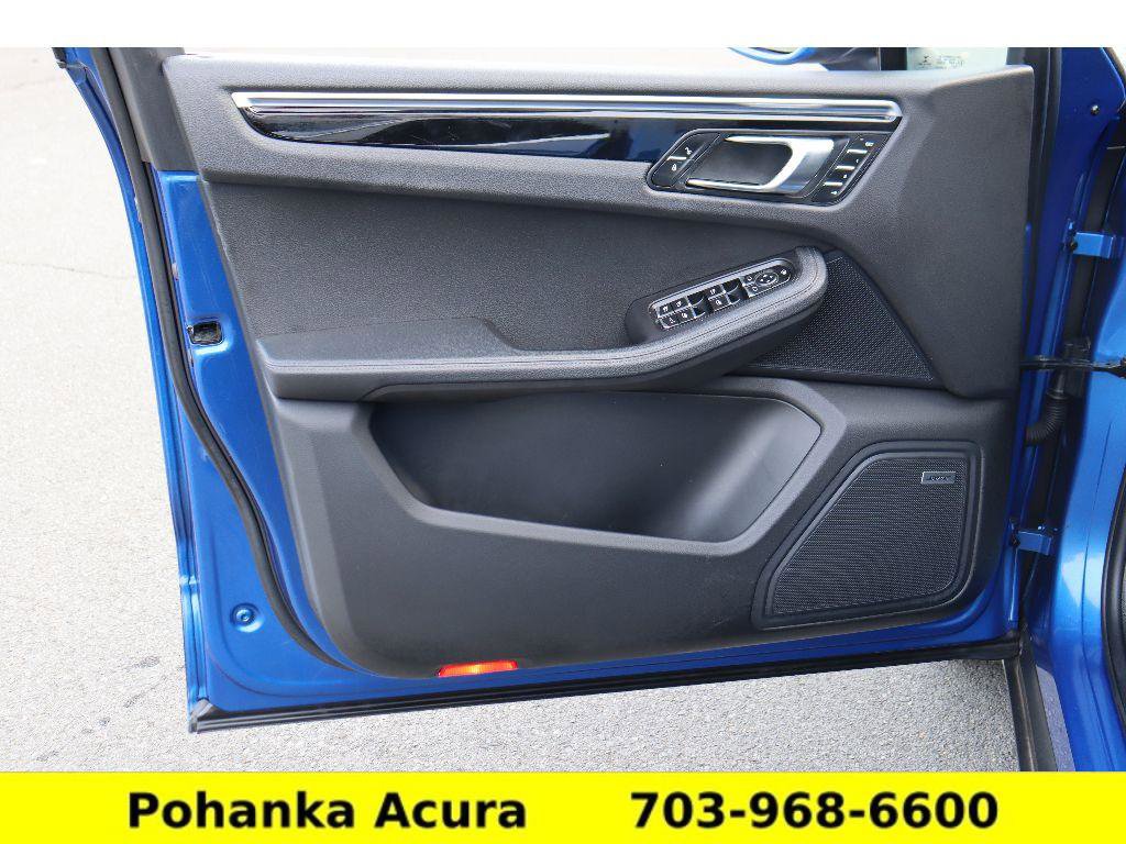 Used 2017 Porsche Macan S image 22