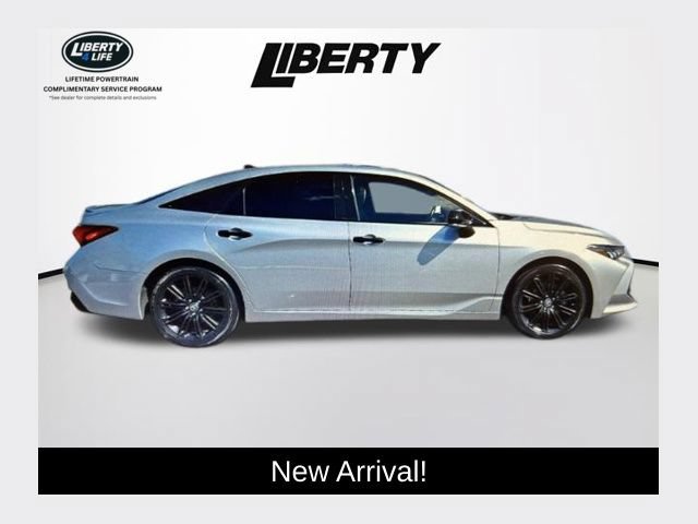 Used 2021 Toyota Avalon XSE FWD image 1