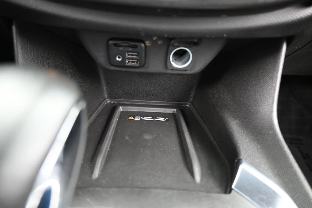 Used 2023 Chevrolet Traverse RS FWD image 34