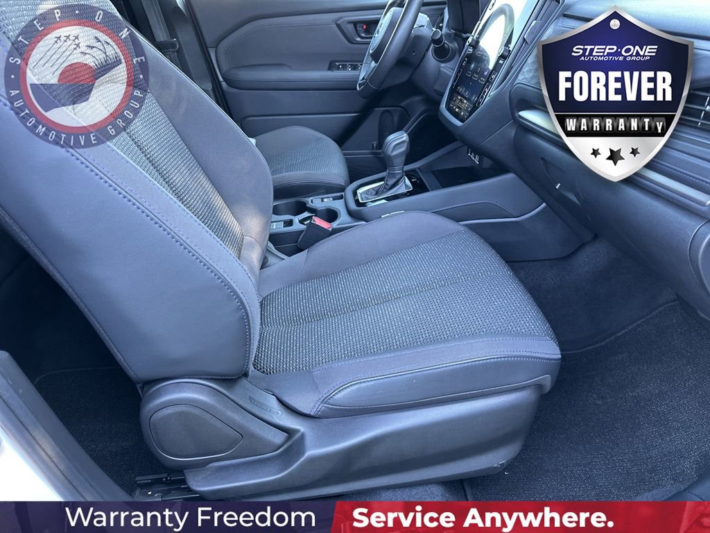 Used 2025 Subaru Forester Premium AWD/4WD image 37