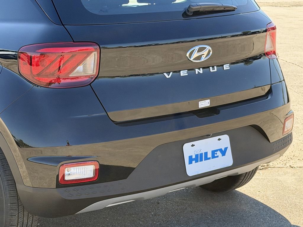New 2026 Hyundai Venue SE image 6