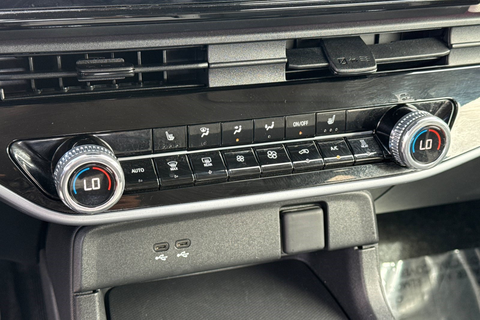 Certified 2024 Honda Prologue Touring image 18