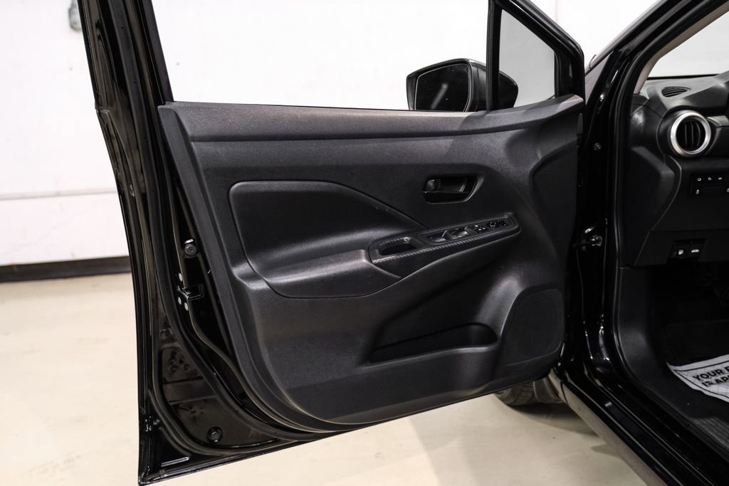 Used 2021 Nissan Versa S image 42