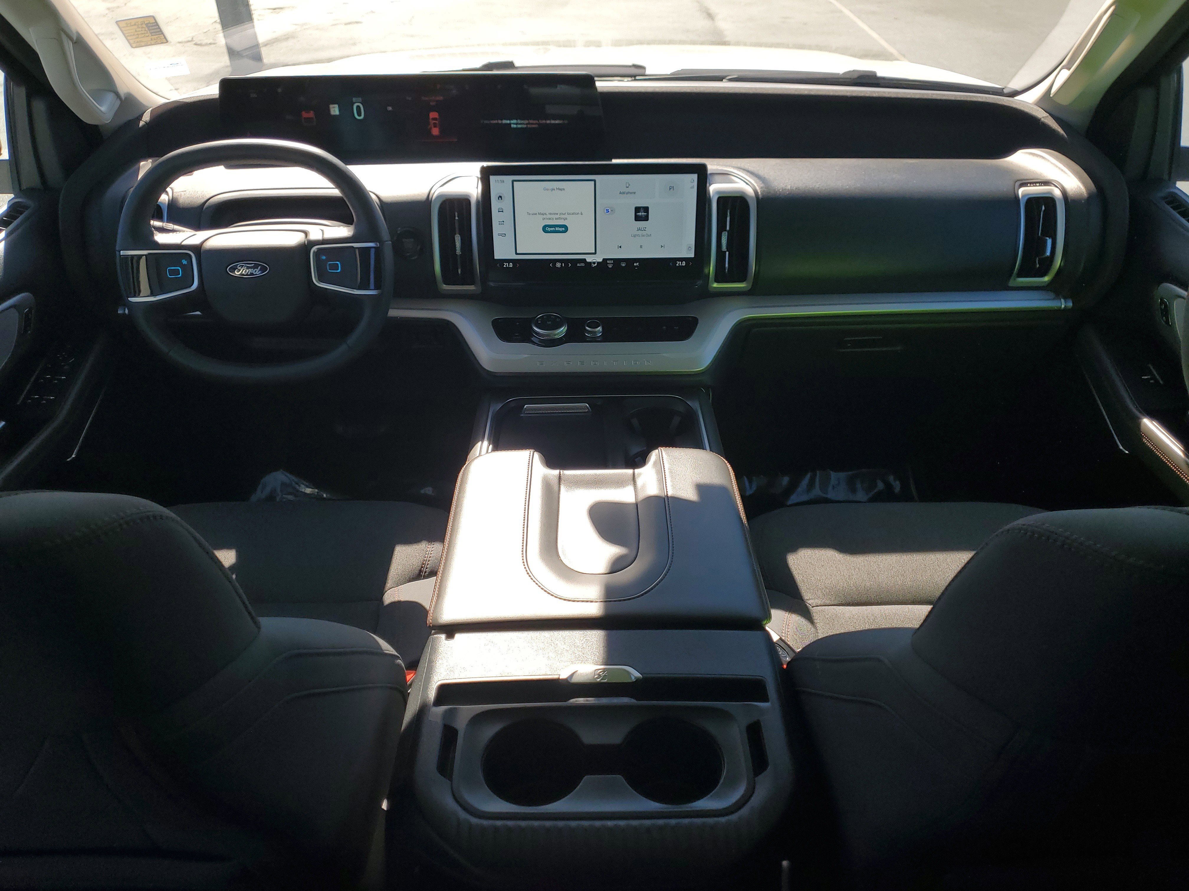 Certified 2025 Ford Expedition Active image 16