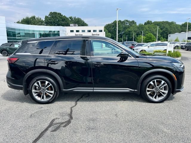 Used 2026 INFINITI QX60 Pure w/ Family Package AWD/4WD image 2