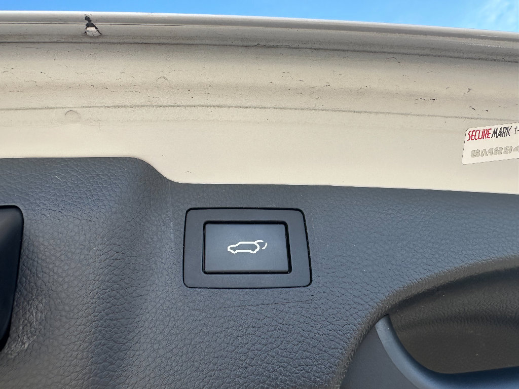 Used 2017 Hyundai Santa Fe Sport w/ 2.0T Ultimate Tech Package 05 image 16