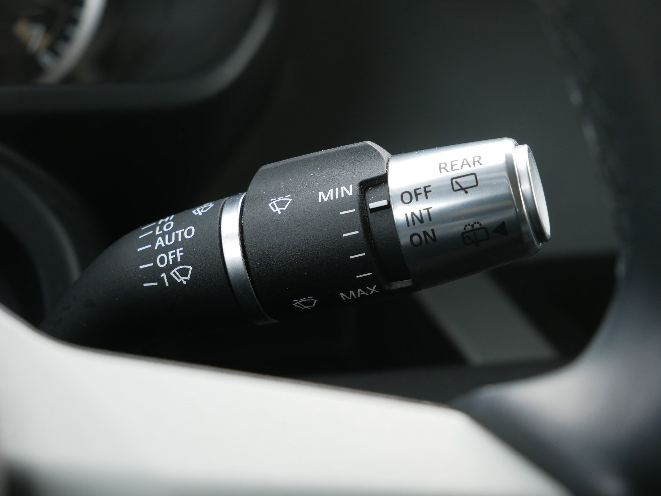 Used 2022 Land Rover Defender 110 image 21