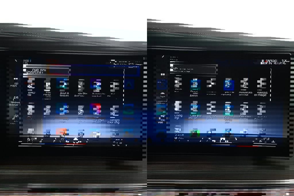 Used 2024 BMW i7 eDrive50 image 19