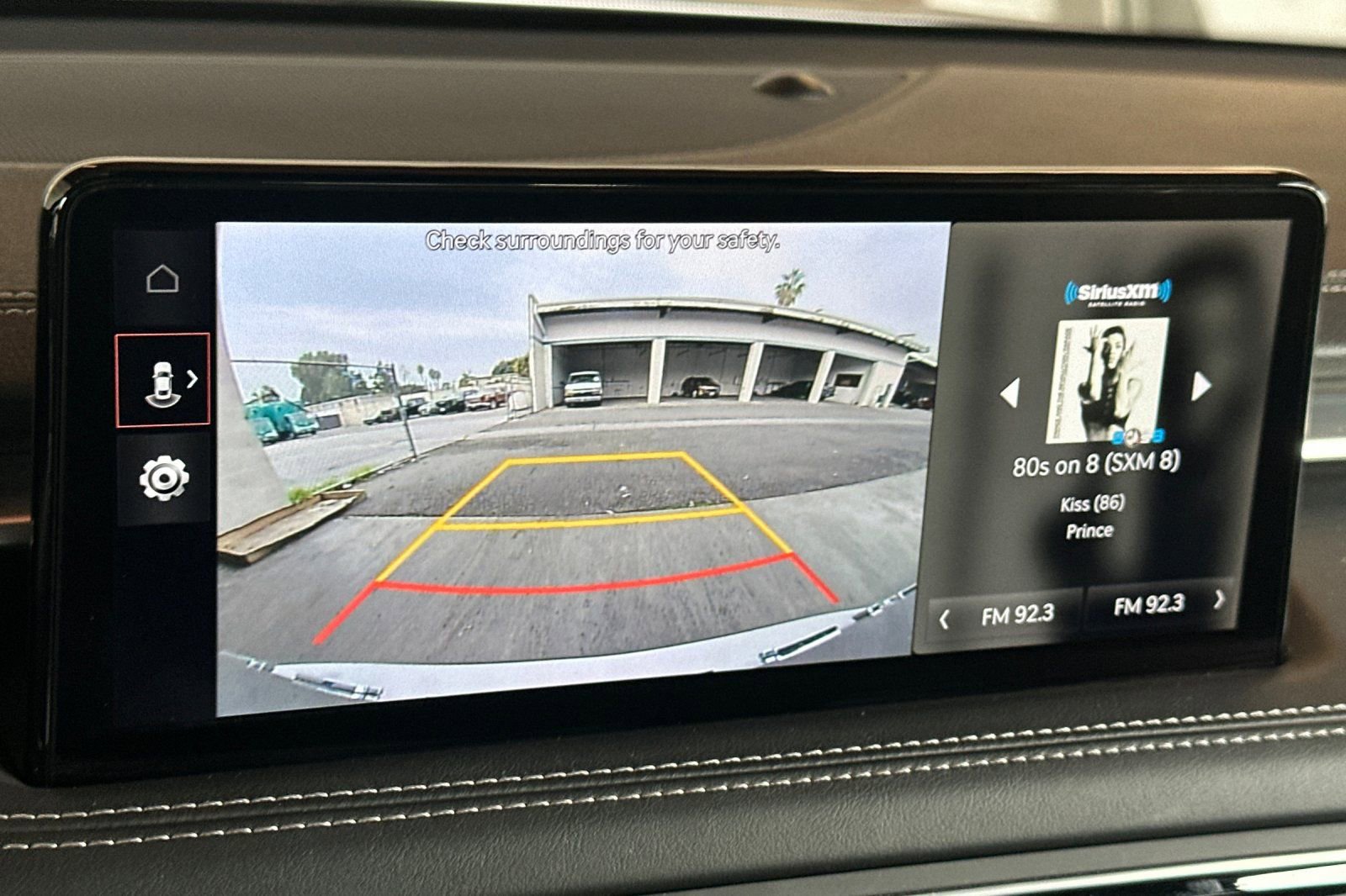 Used 2023 Genesis G70 2.0T image 26