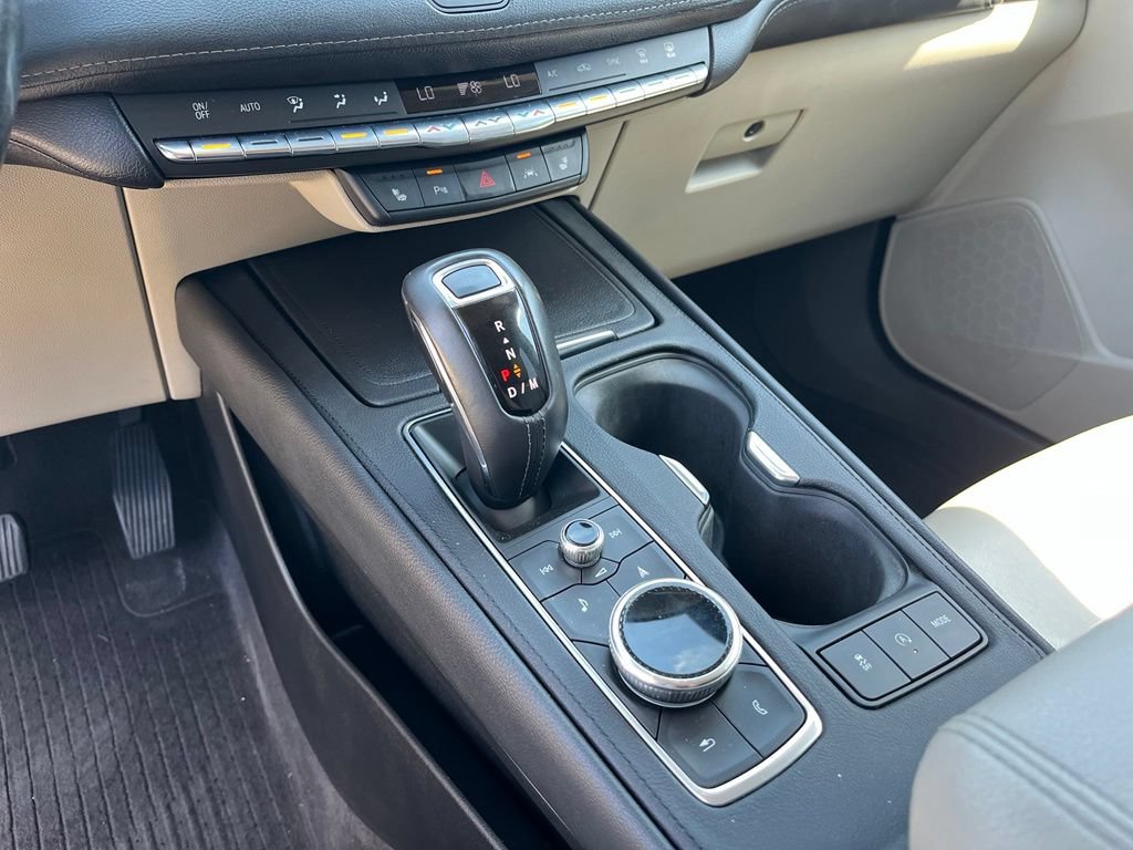 Used 2019 Cadillac XT4 Premium Luxury w/ Cold Weather Package AWD/4WD image 36