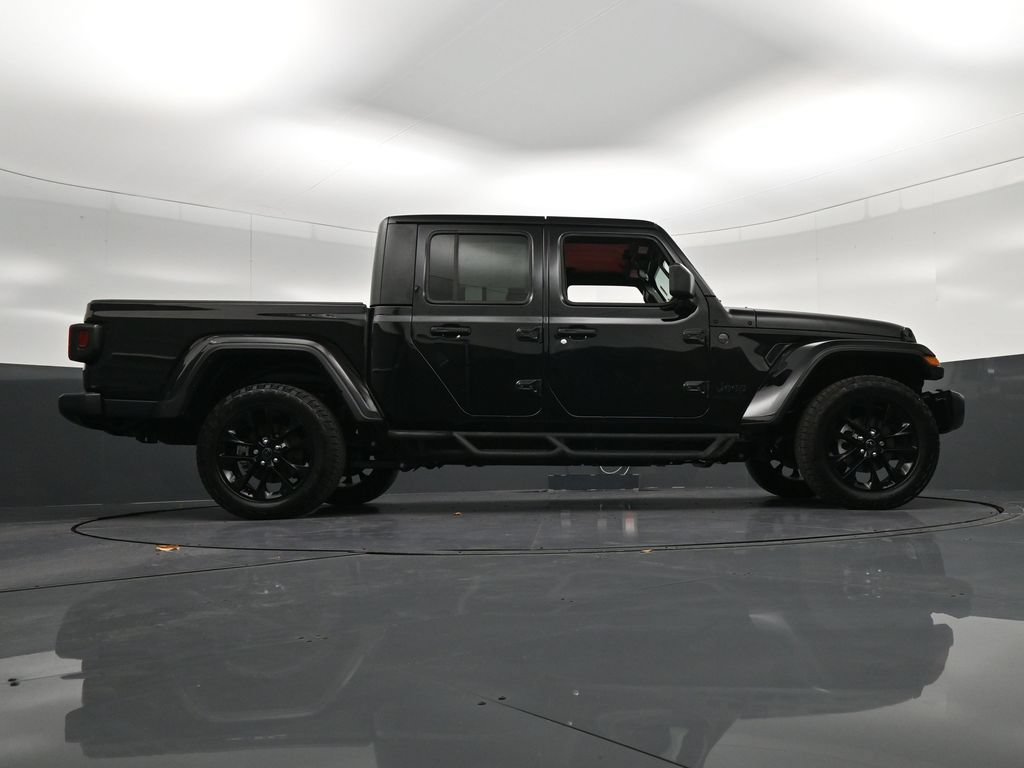 Used 2025 Jeep Gladiator Sport AWD/4WD image 27