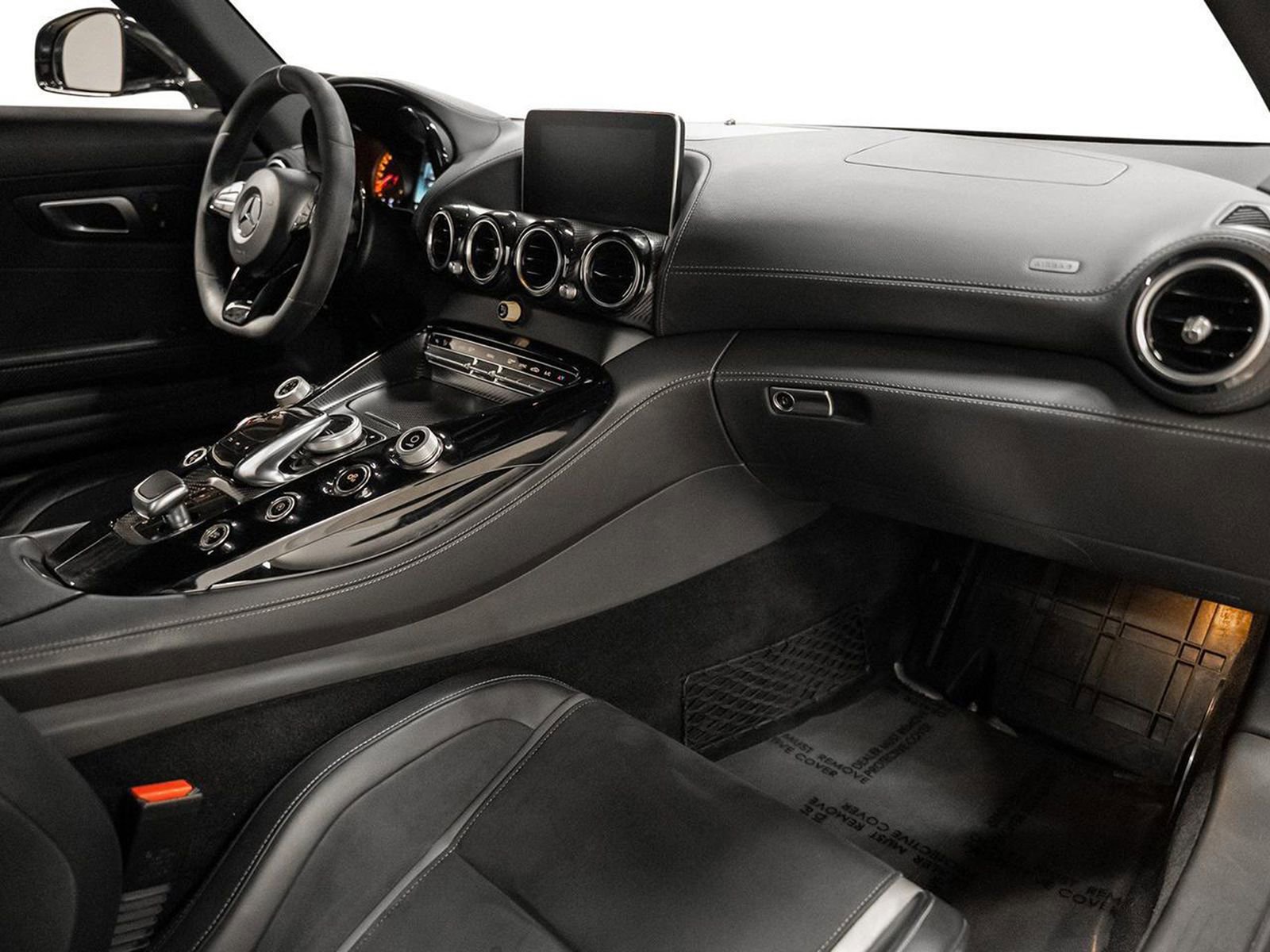 Used 2019 Mercedes-Benz AMG GT R image 2