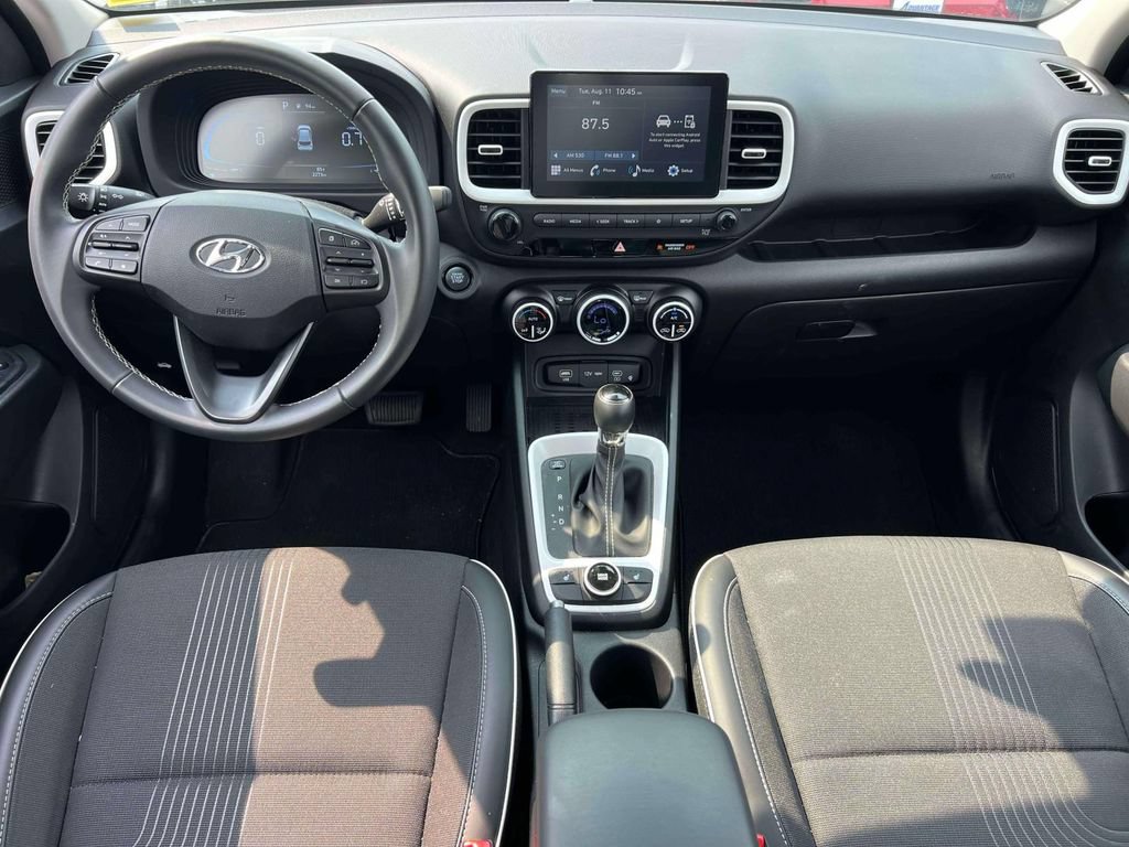 Certified 2026 Hyundai Venue SEL FWD image 12