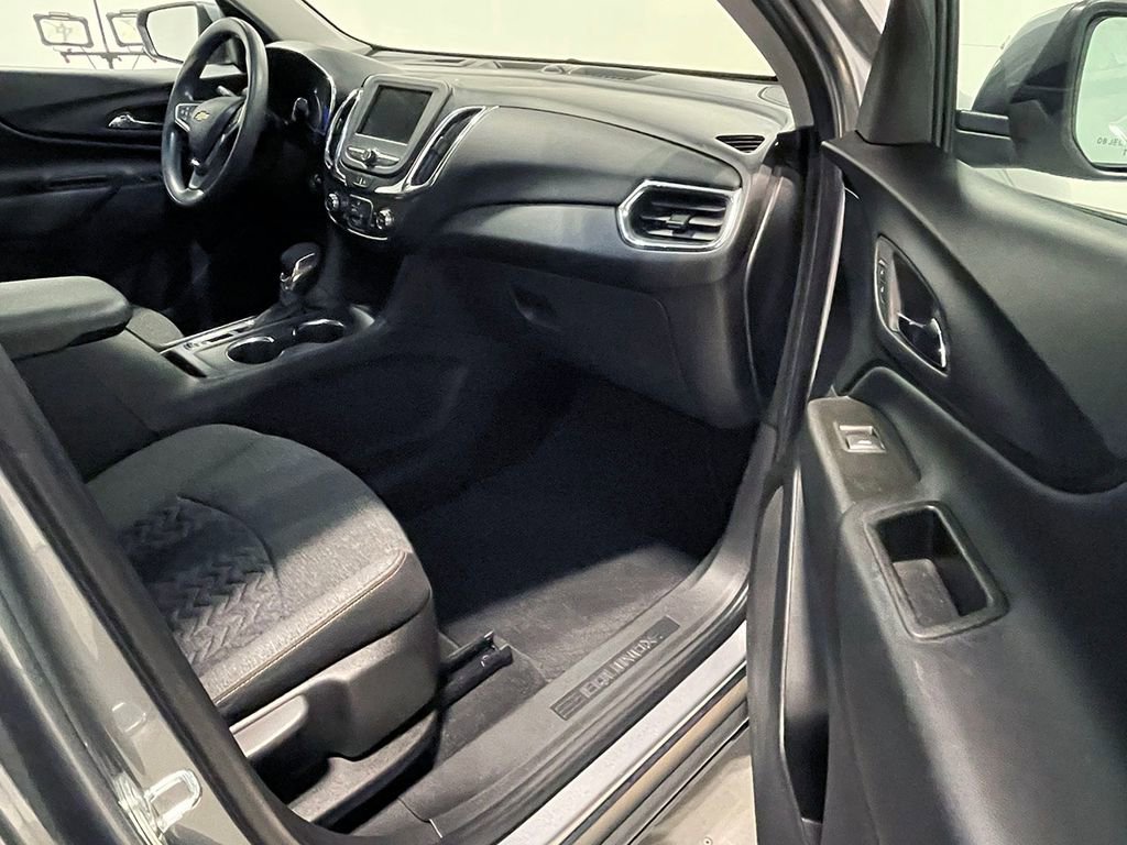 Used 2023 Chevrolet Equinox LT image 24