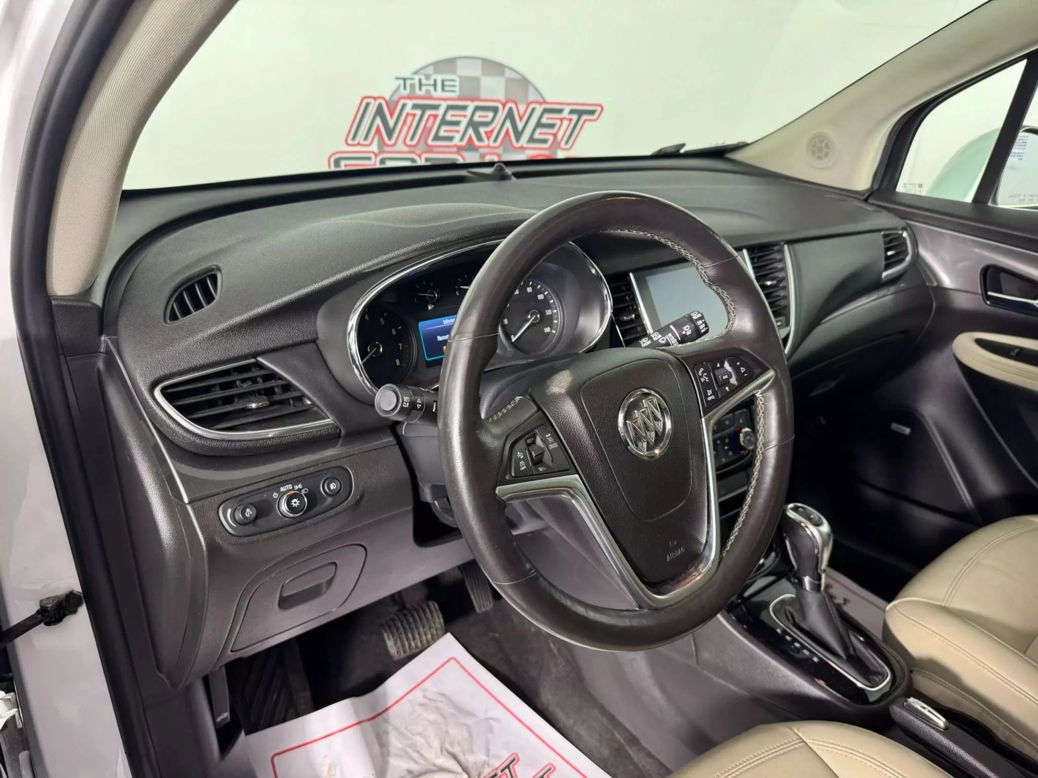 Used 2017 Buick Encore Premium w/ Experience Buick Package image 10