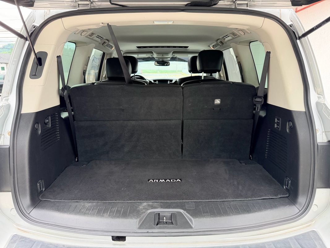 Used 2020 Nissan Armada SL w/ Premium Package RWD image 14