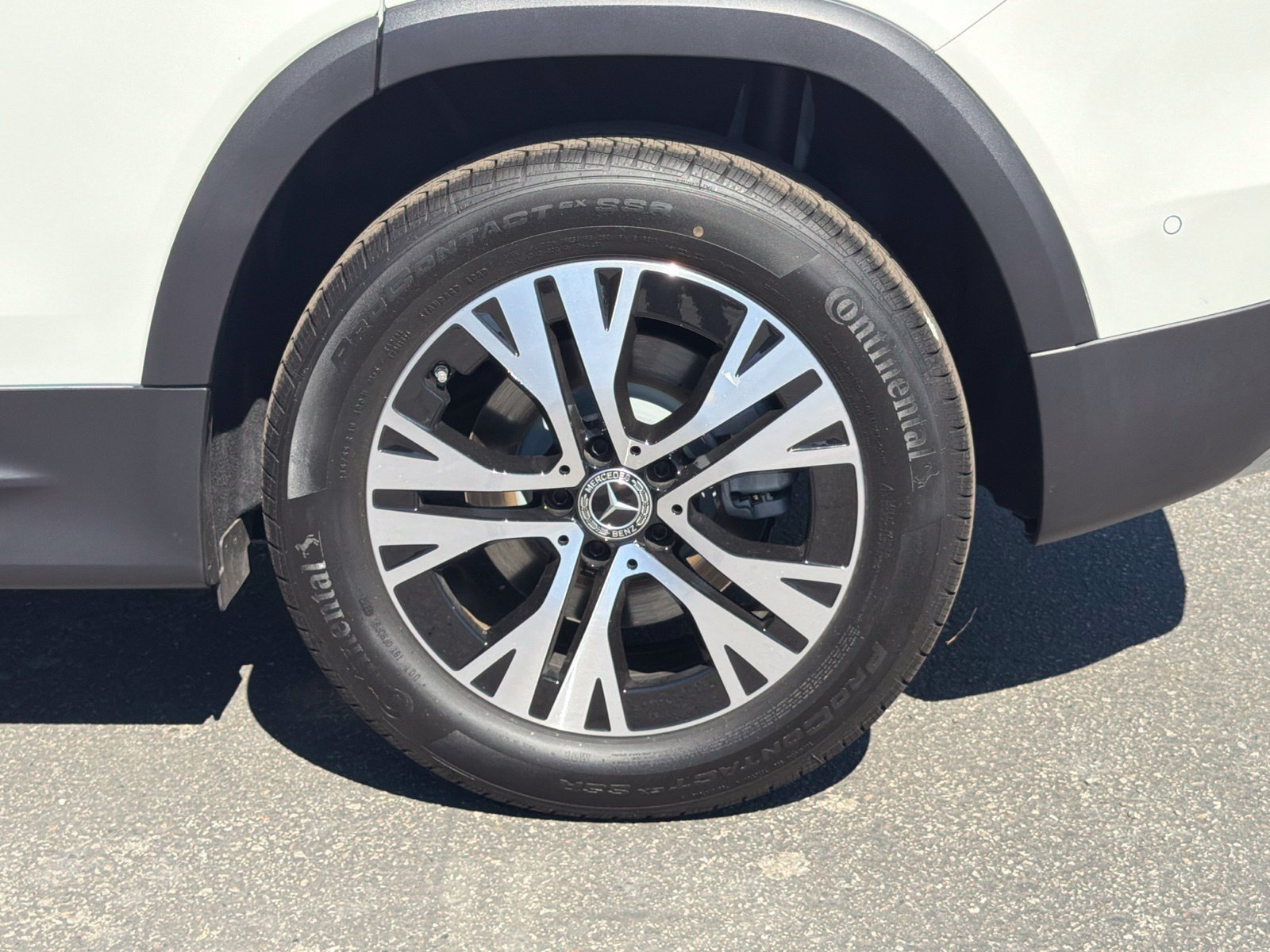 New 2026 Mercedes-Benz GLB 250 4MATIC image 17