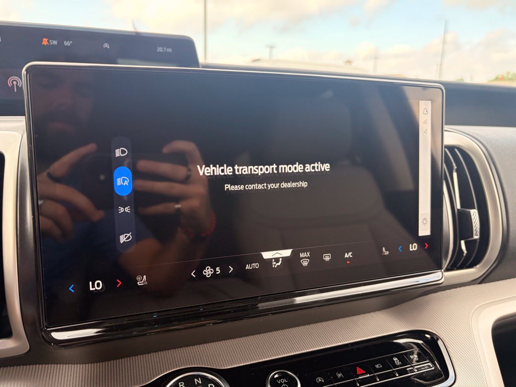 New 2026 Ford Expedition Active RWD image 20