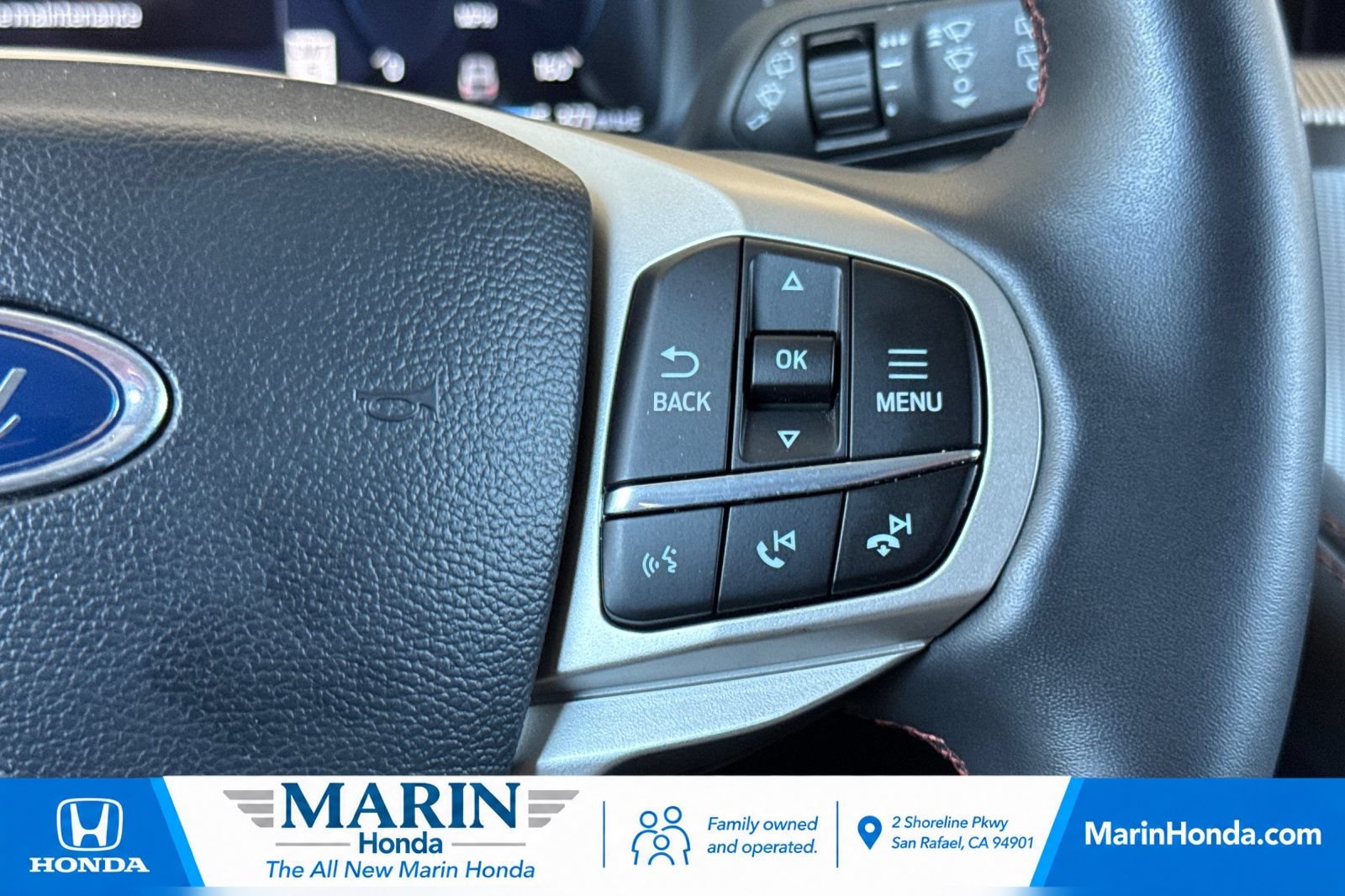 Used 2025 Ford Explorer Active AWD/4WD image 29