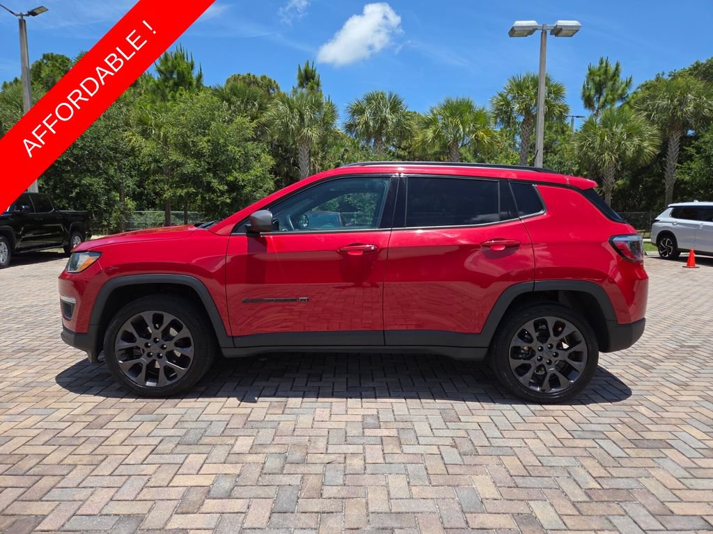 Used 2021 Jeep Compass Latitude w/ Sun and Sound Group AWD/4WD image 8