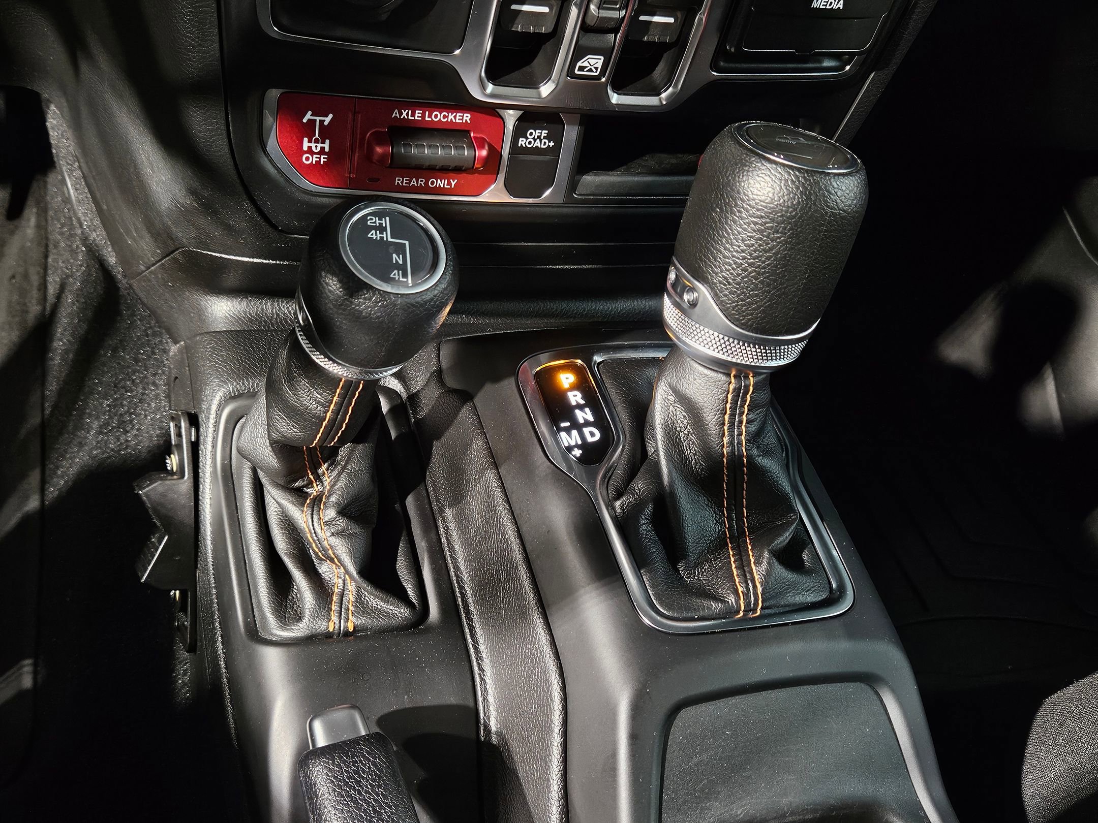 Used 2023 Jeep Gladiator Mojave image 33