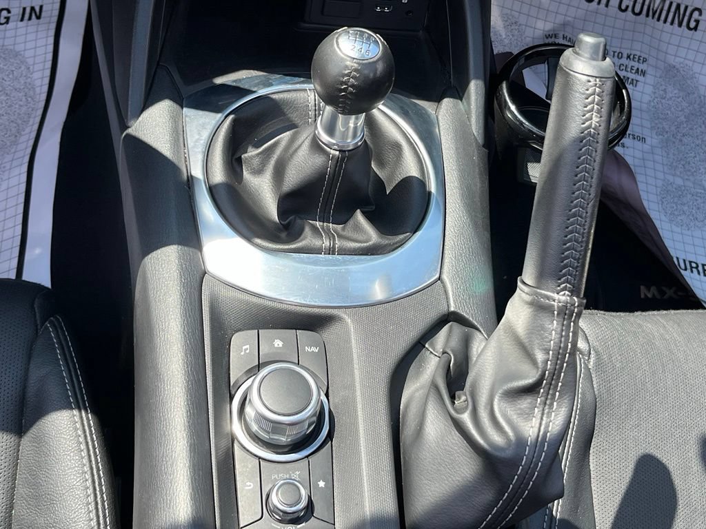 Used 2022 MAZDA MX-5 Miata RF Grand Touring RWD image 20