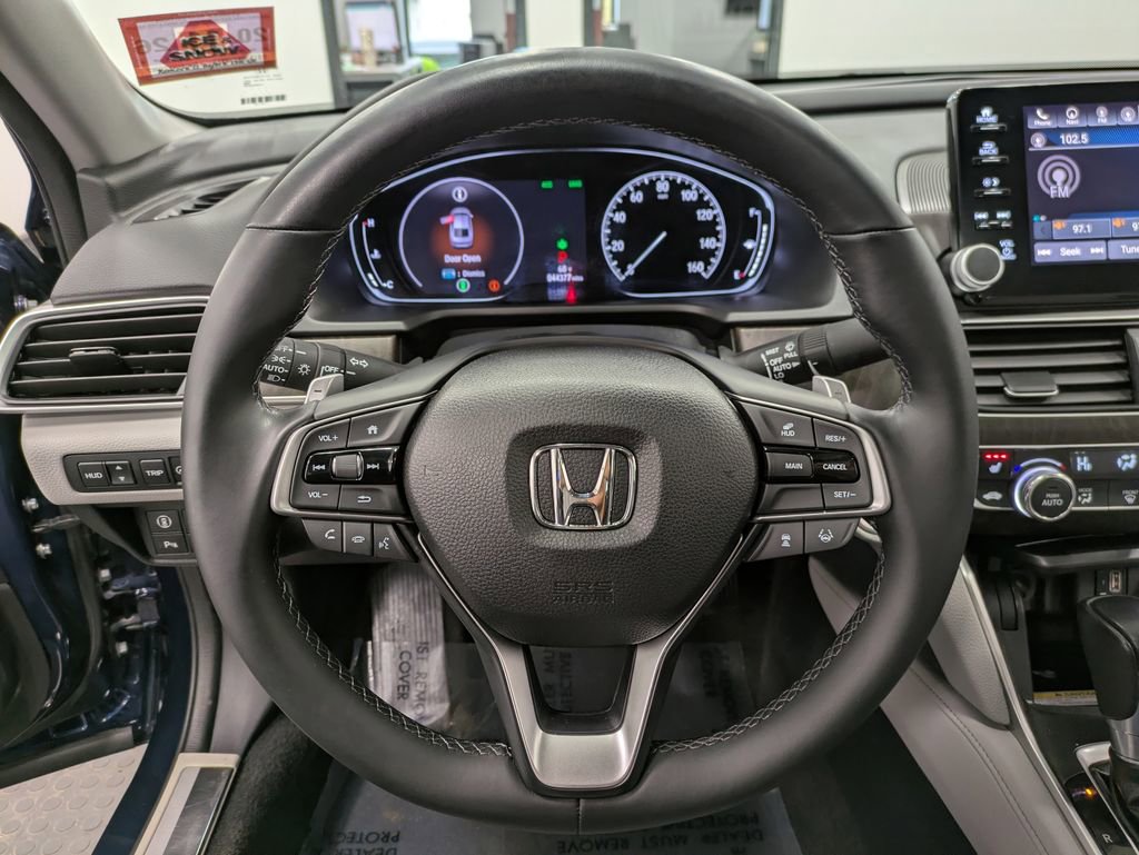 Used 2018 Honda Accord Touring image 19
