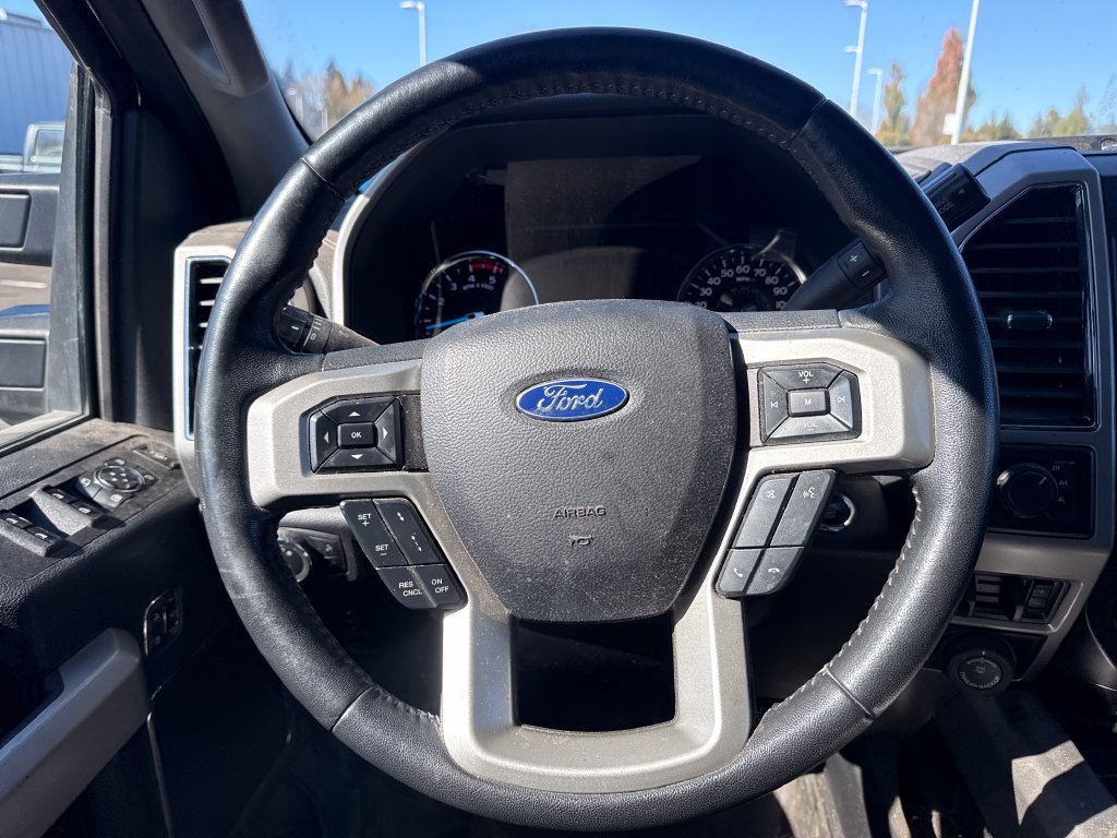 Used 2020 Ford F350 Lariat w/ Tremor Off-Road Package AWD/4WD image 19