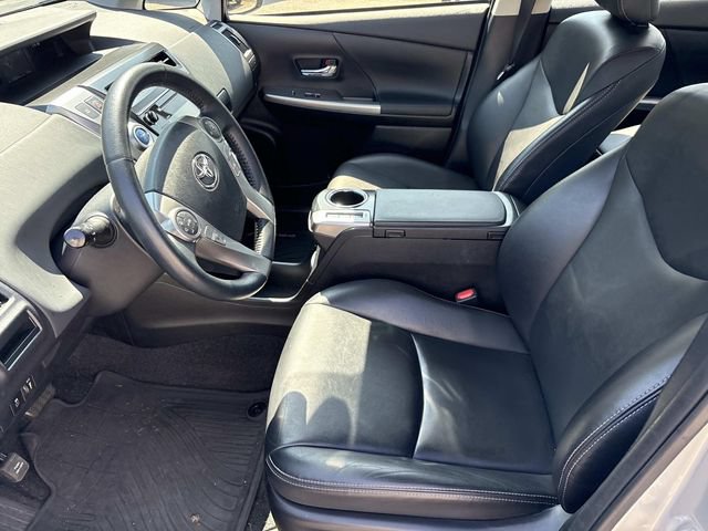 Used 2016 Toyota Prius V Four FWD image 11