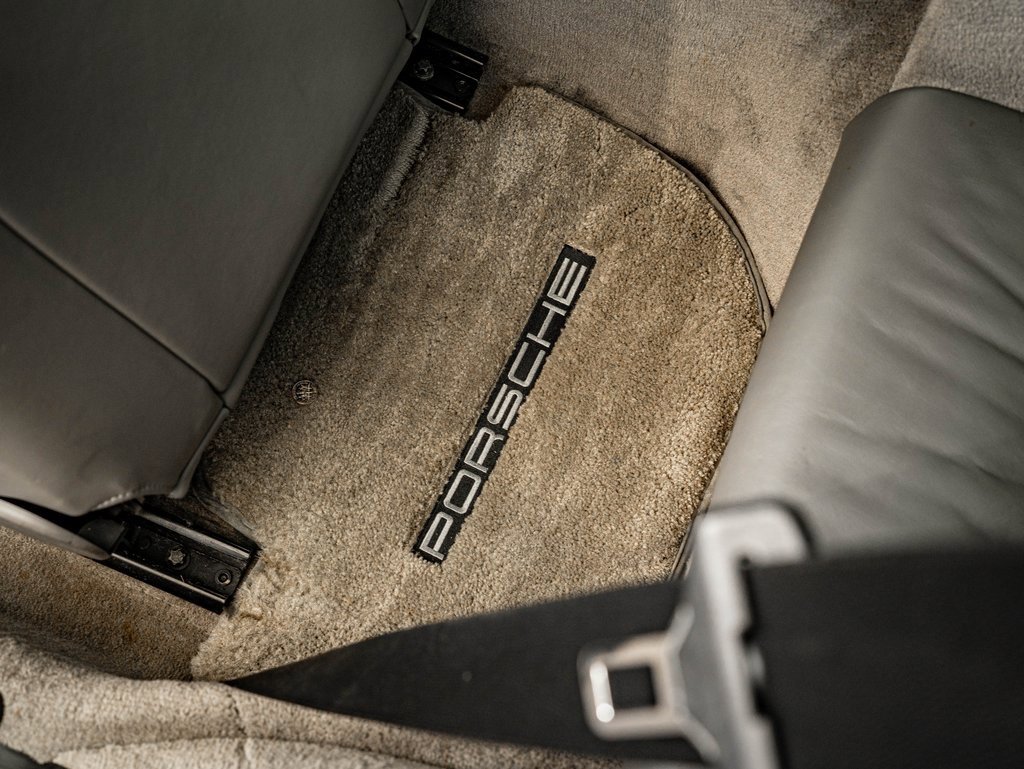 Used 2001 Porsche 911 Turbo image 49