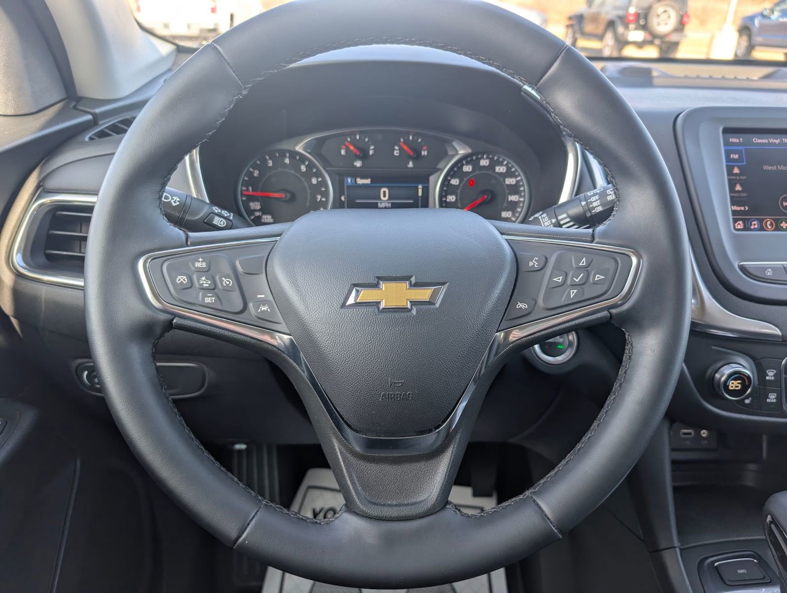 Used 2024 Chevrolet Equinox LT image 13