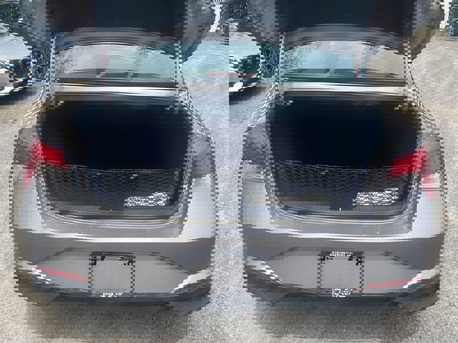 Used 2023 Hyundai Elantra SEL w/ Convenience Package FWD image 7