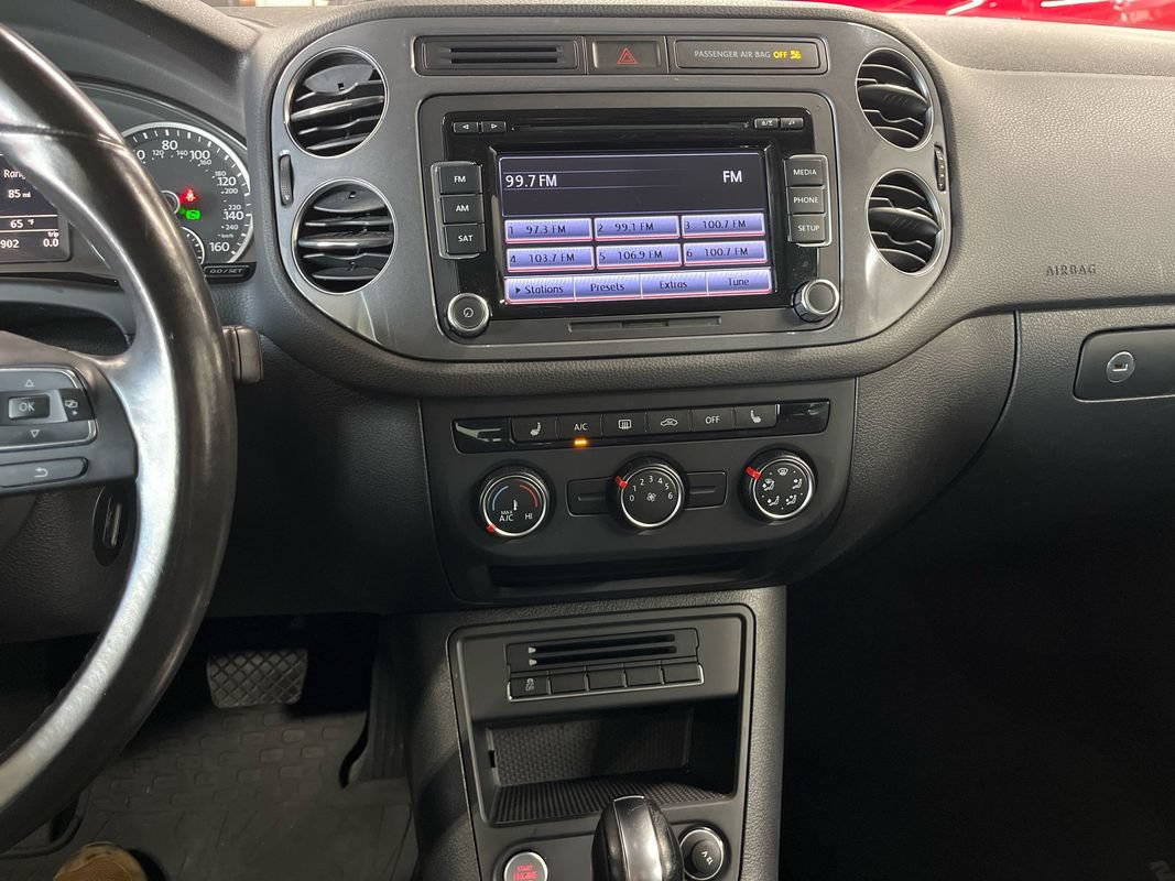 Used 2014 Volkswagen Tiguan SE AWD/4WD image 41