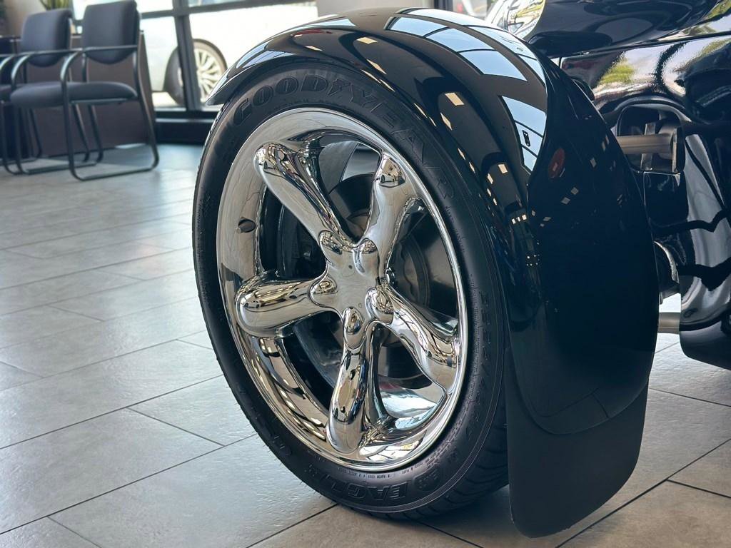 Used 1999 Plymouth Prowler RWD image 28