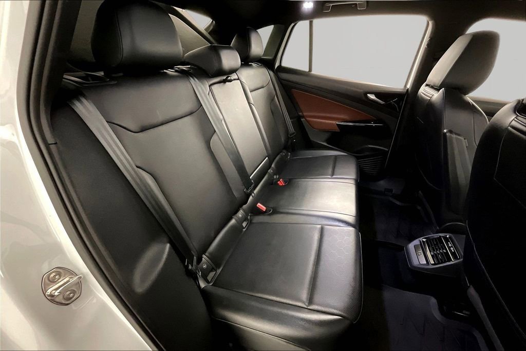 Used 2021 Volkswagen ID.4 Pro S w/ Gradient Package image 21
