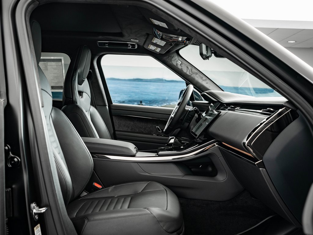 New 2026 Land Rover Range Rover Sport SV image 27