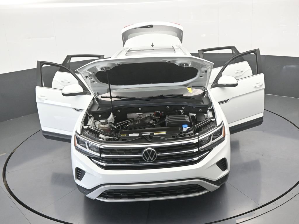 Used 2021 Volkswagen Atlas Cross Sport SE w/ Panoramic Sunroof Package image 76