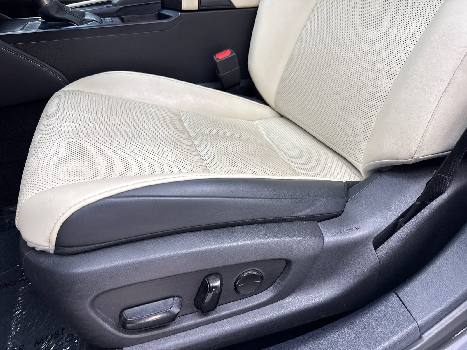Used 2022 Lexus ES 300h w/ Premium Package FWD image 35