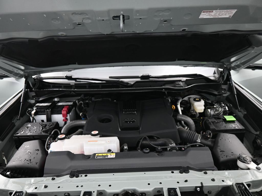 Used 2025 Toyota Tundra Limited image 27
