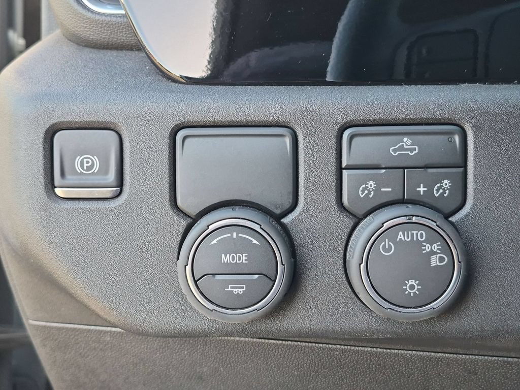 Certified 2026 Chevrolet Silverado 1500 LT RWD image 17