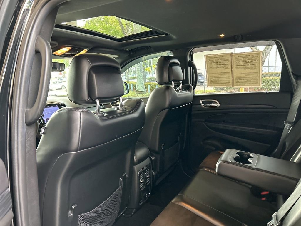 Used 2019 Jeep Grand Cherokee Altitude AWD/4WD image 40