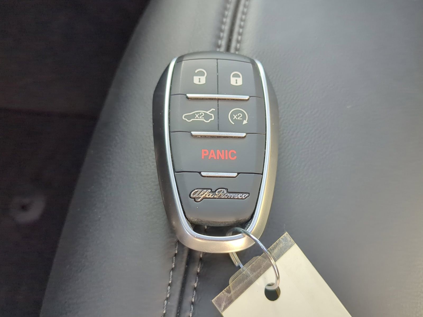 Used 2023 Alfa Romeo Stelvio Ti image 40