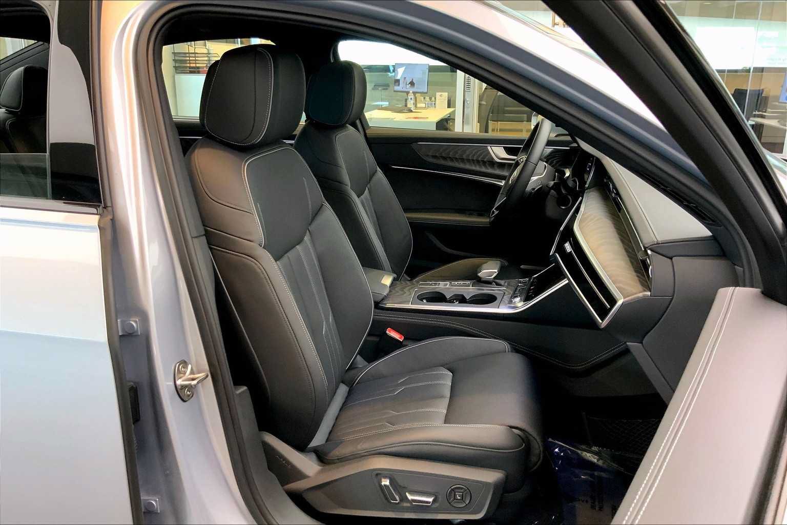 Certified 2025 Audi A6 3.0T Prestige AWD/4WD image 8