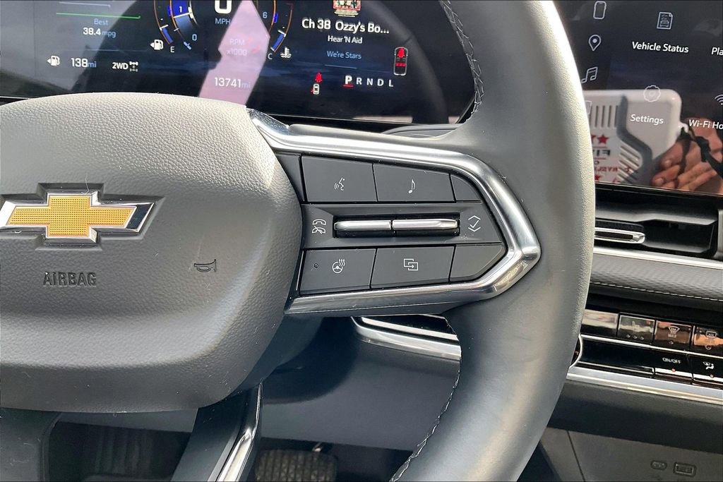 Used 2025 Chevrolet Equinox LT image 18