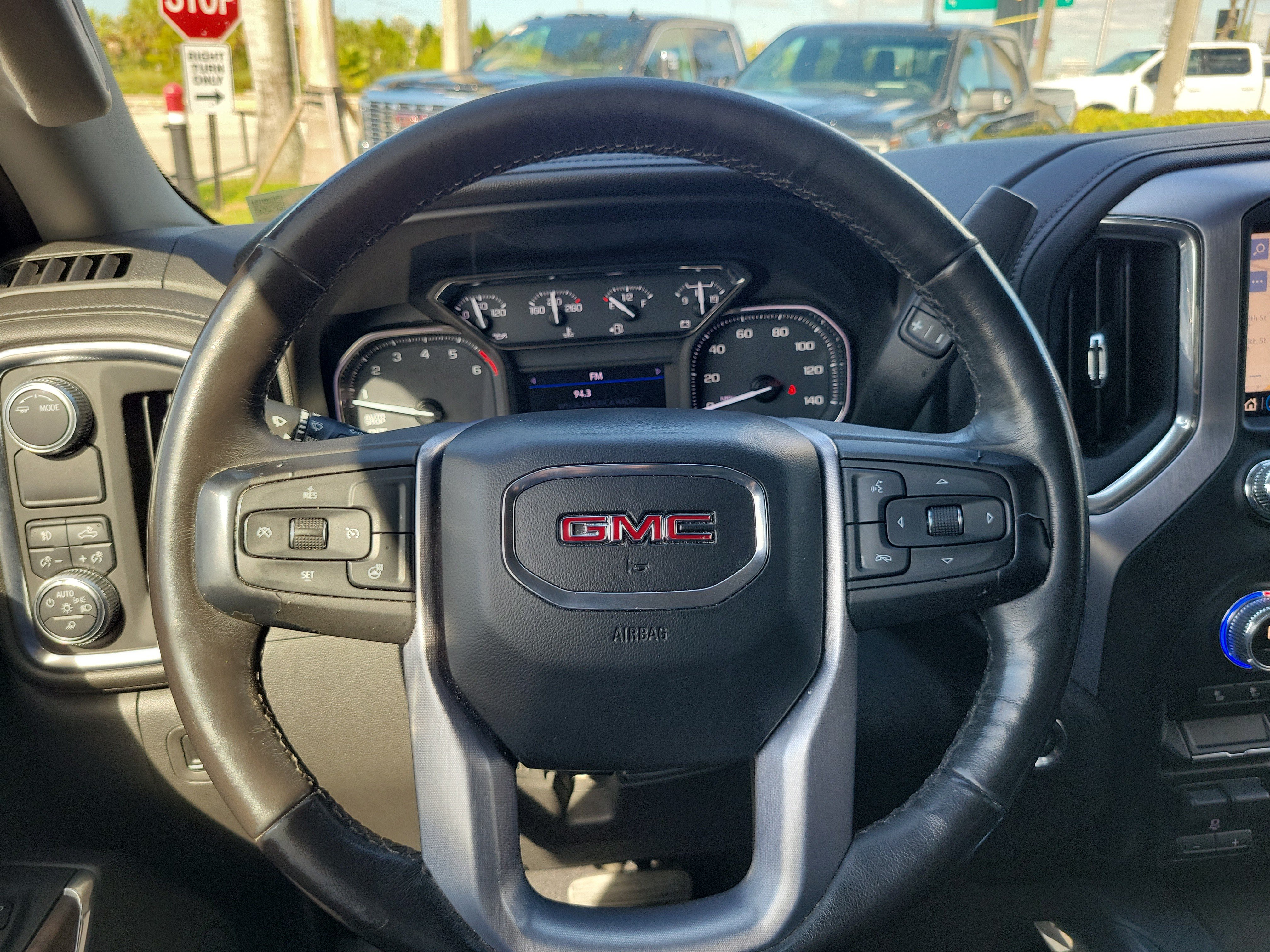 Used 2020 GMC Sierra 1500 SLT w/ SLT Premium Package RWD image 18