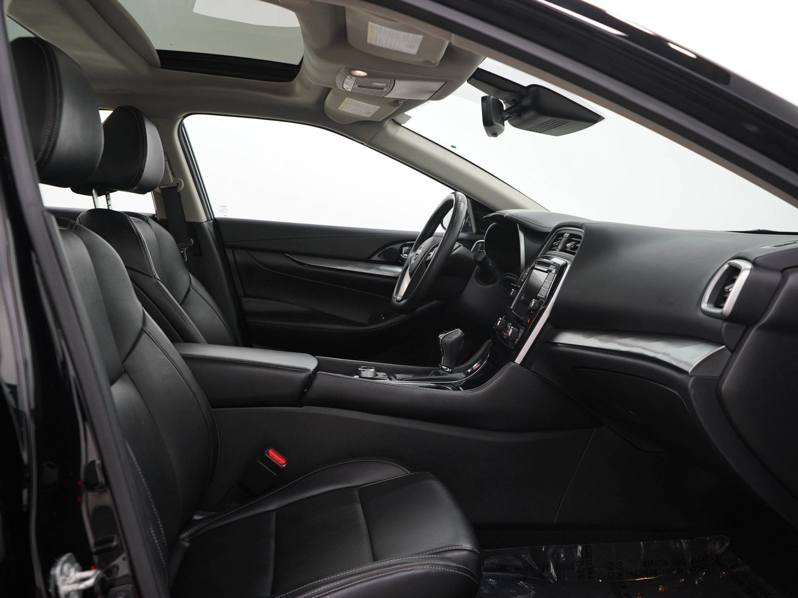 Used 2023 Nissan Maxima SL FWD image 11