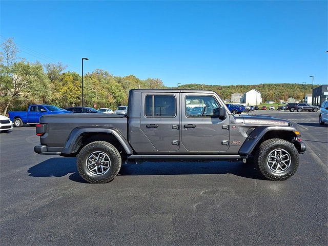 Used 2024 Jeep Gladiator Rubicon image 8